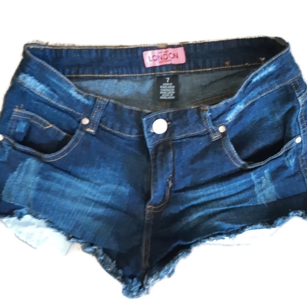 London distressed blue jean fringed short shorts size 7 juniors